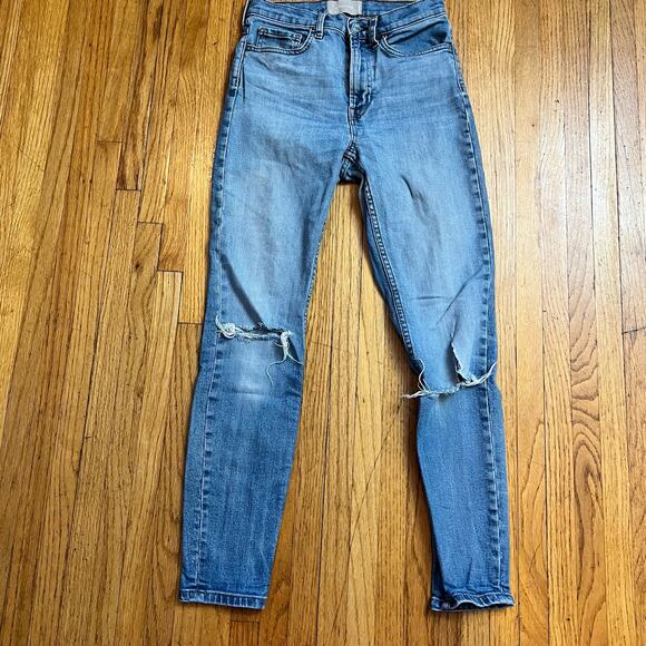 Everlane Jeans Womens 26 High Rise Ripped Ankle Pants Measures 26x27 - Picture 1 of 10